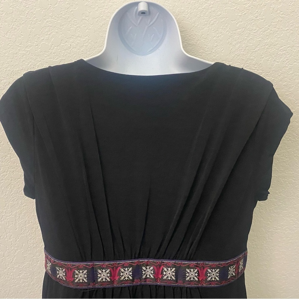 NWT Nicole Miller Women's Size 6 Black Sleeveless V Neck Shift LBD Side Zip - Picture 4 of 9